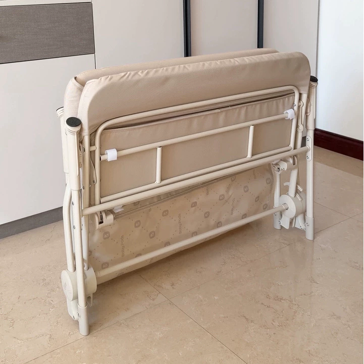 Bàn thay tã, quần áo đa năng di động, xếp gọn, tùy chỉnh độ cao hiệu Babypods (tặng đồ chơi treo) - Hình ảnh 8