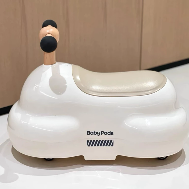 Xe chòi chân, xe đồ chơi cho bé hiệu Babypods hình hạt đậu, cốp xe lớn, bánh xe điều hướng được - Hình ảnh 4