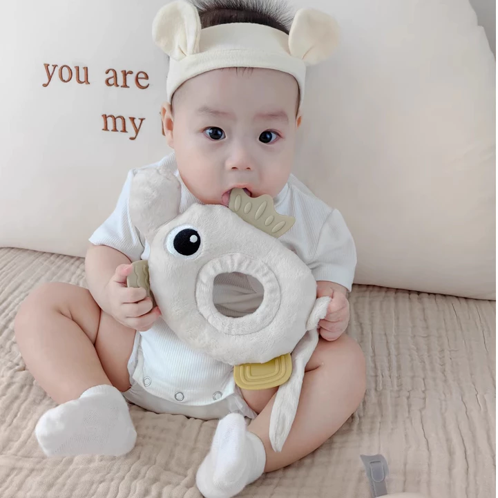 Bộ quà tặng đầy tháng, xúc xắc gặm nướu cao cấp cho bé từ 0-12 tháng hiệu Babypods (kèm túi đựng) - Hình ảnh 8