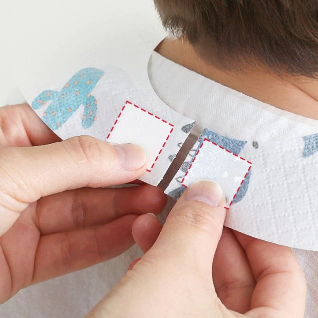 Yếm ăn dặm dùng 1 lần cho bé, vải không dệt ép màng PE chống thấm cao cấp Babypods (1 hộp 20 cái) - Hình ảnh 2