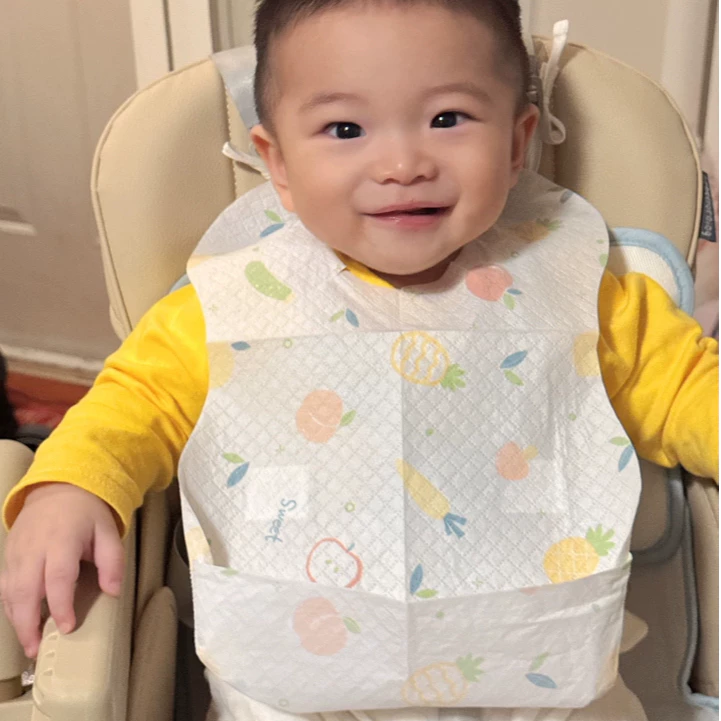 Yếm ăn dặm dùng 1 lần cho bé, vải không dệt ép màng PE chống thấm cao cấp Babypods (1 hộp 20 cái) - Hình ảnh 7