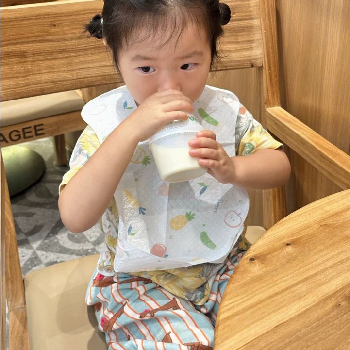 Yếm ăn dặm dùng 1 lần cho bé, vải không dệt ép màng PE chống thấm cao cấp Babypods (1 hộp 20 cái) - Hình ảnh 9