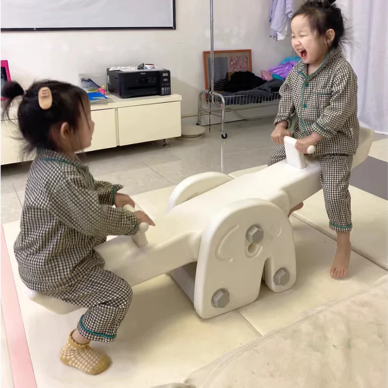 Bập bênh nhựa cho bé, nhựa nguyên sinh cao cấp, màu sắc pastel dễ phối không gian phòng Babypods - Hình ảnh 6